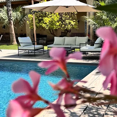 Camarina-lodging Bed & Breakfast 4*
