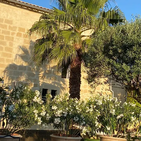 Camarina-lodging 4*