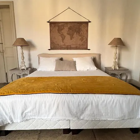 Camarina-lodging Bed & Breakfast 4*